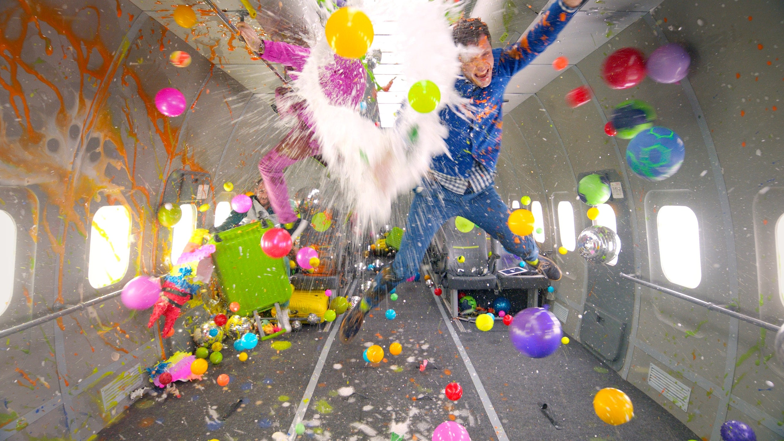 Группа OK Go из Чикаго прославилась на Youtube своими клипами снятым за один дубль