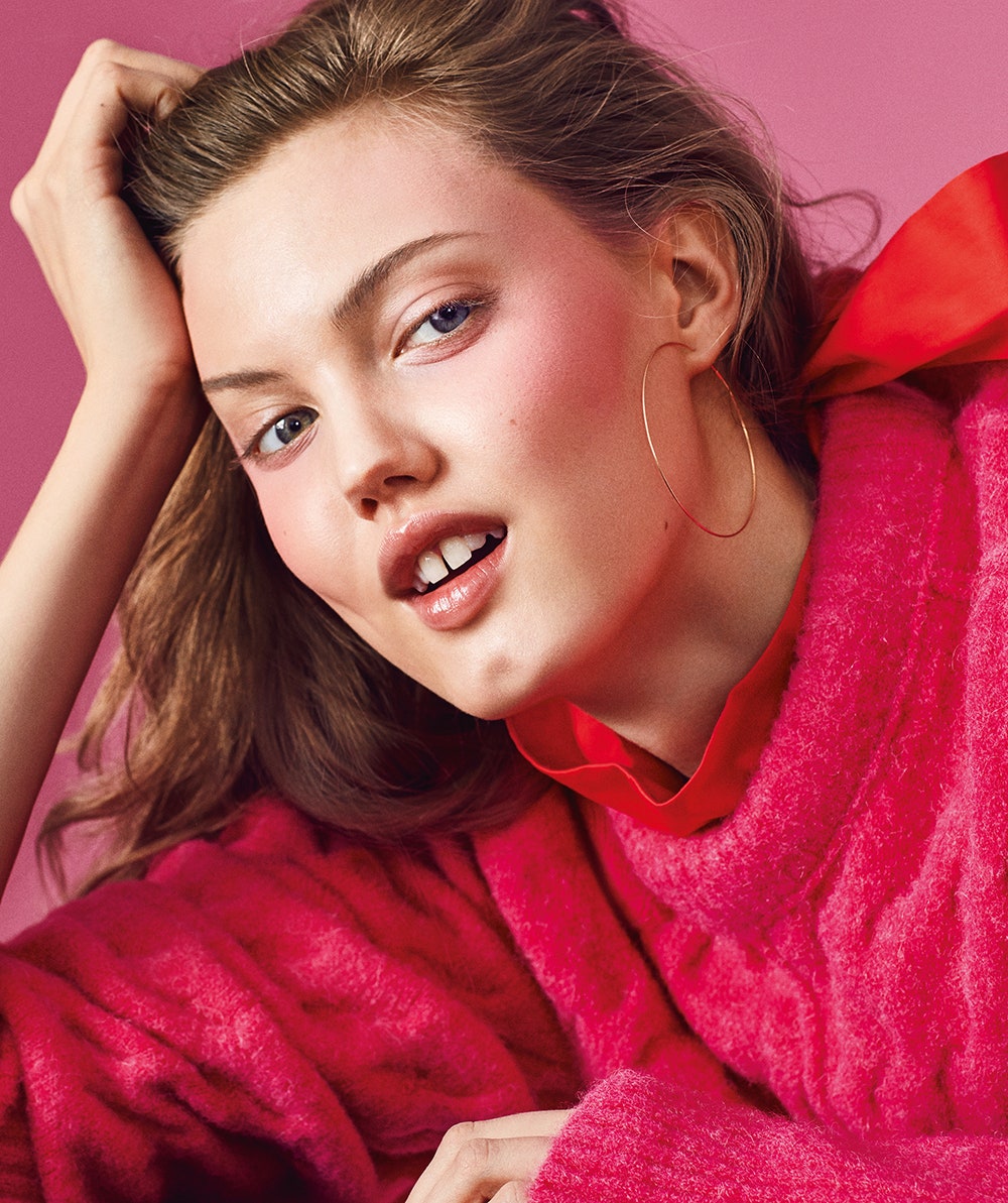 Шерстяной топ Topshop Unique атласный топ Tibi серьги Kathleen Whitaker.