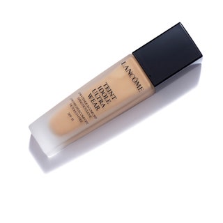 Тональный крем Teint Idole Ultra Wear 3780 руб. Lancôme.