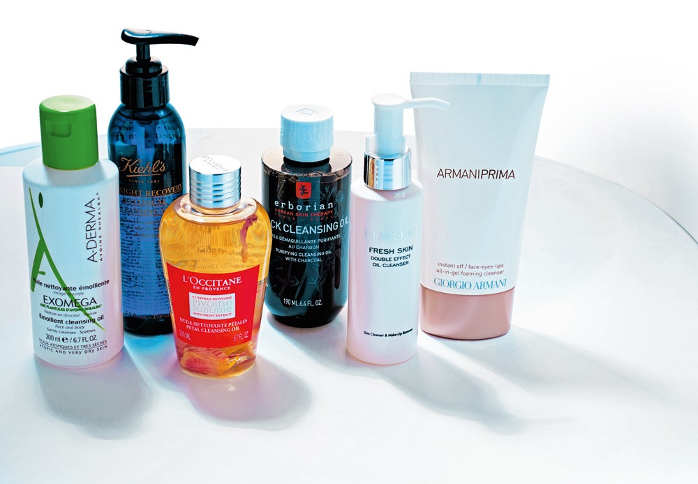 Очищающие масла для лица. 1. Exomega 765 руб. ADerma. 2. Midnight Recovery Botanical Cleansing Oil 2850 руб. Kiehls. 3....