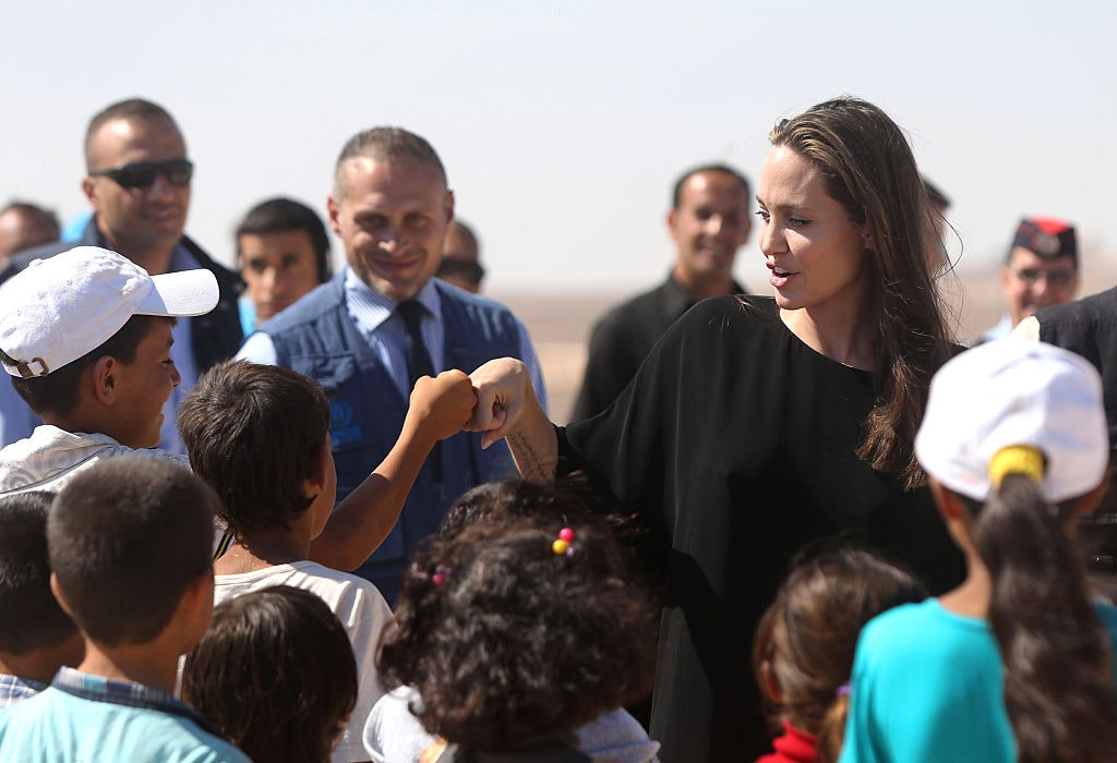 Анджелина Джоли ответила на обвинения в жестоком обращении с детьми