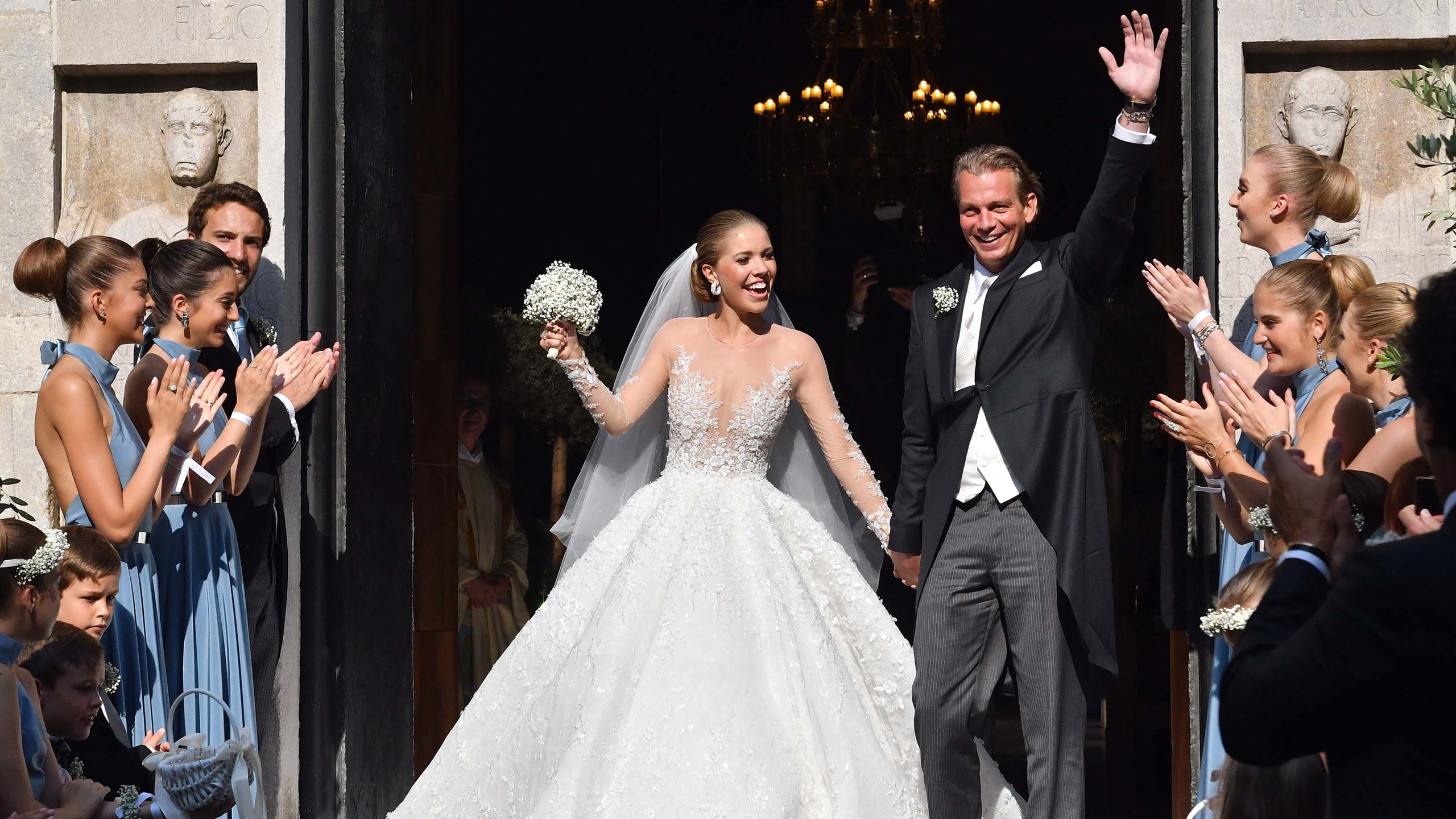 Виктория Сваровски вышла замуж в платье с 500000 кристаллов