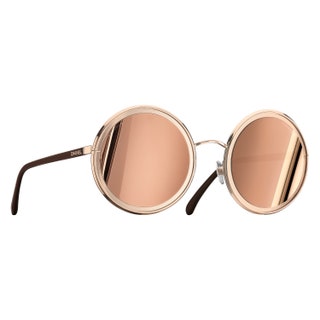 Солнцезащитные очки Chanel 33 500 руб.
