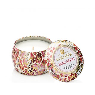 Свеча Macaron с ароматом миндального макарона 1300 руб. Voluspa .