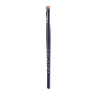 Кисть для подводки 110 1200 руб. Make Up Store.