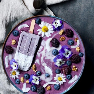 Смузи-боул: 5 самых простых и вкусных рецептов полезного завтрака