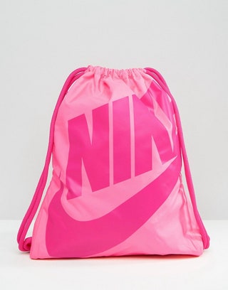 Nike 1000 руб.