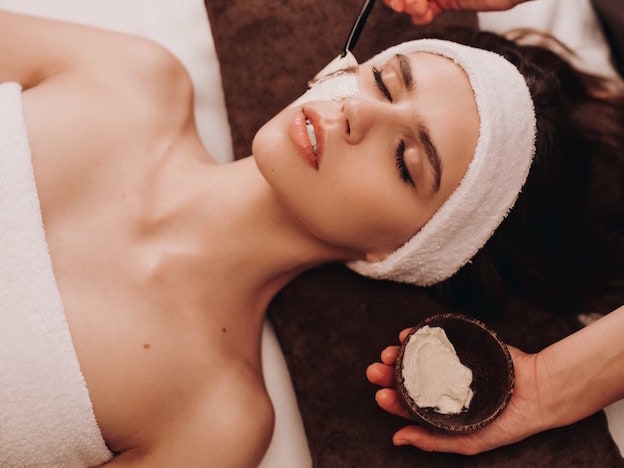 Face Bar: новая услуга Mahash в салонах Brow Up