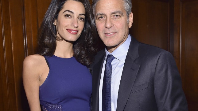 Амаль Клуни беременна двойней