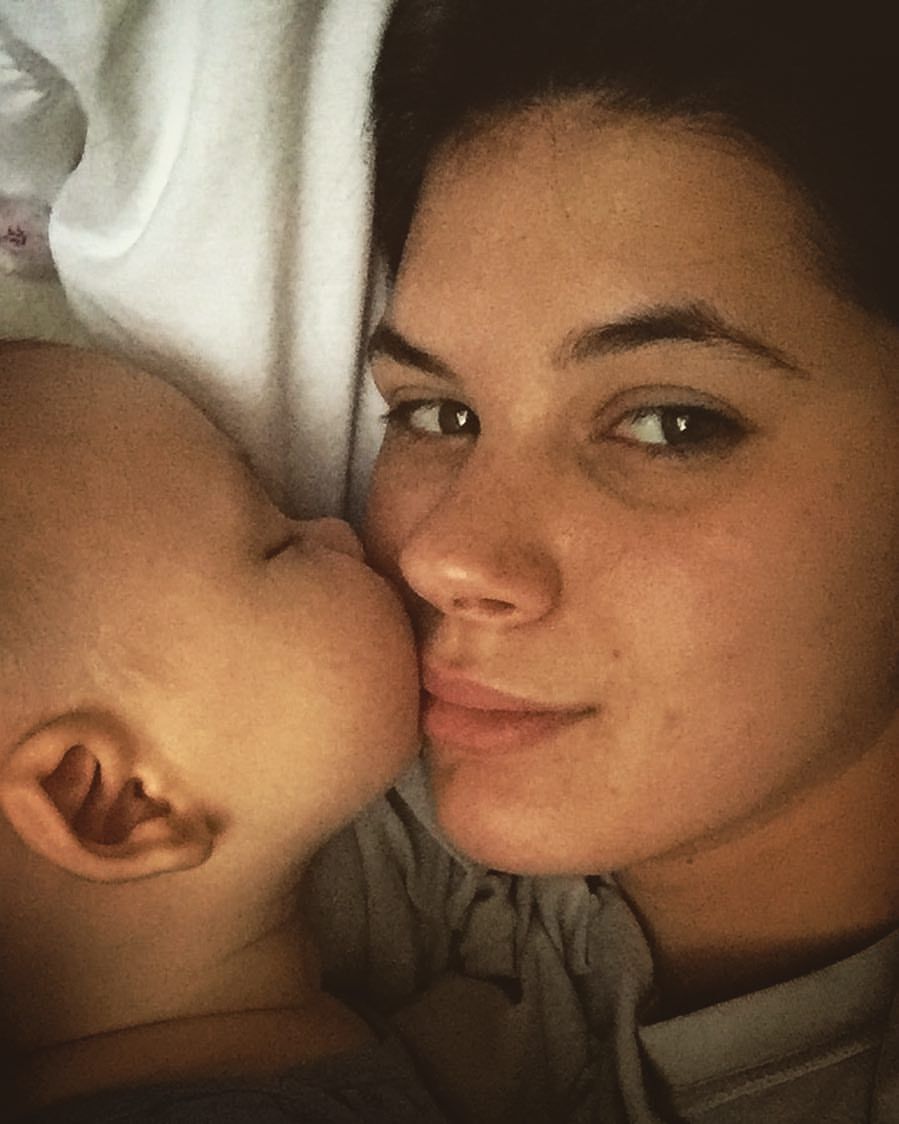 «Мне потребовалось полтора года чтобы перестать плакать» блогер об обратной стороне материнства