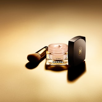 Новинка от Chanel: тональный крем-уход Sublimage Le Teint