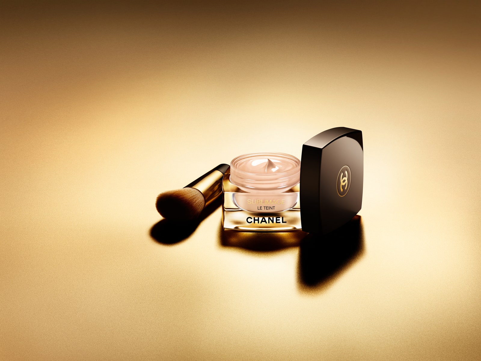 Новинка от Chanel: тональный крем-уход Sublimage Le Teint