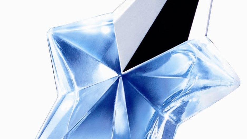 Лучшие зимние ароматы Mugler Angel Dior Addict Cаron Nuit de Noël и другие | Allure