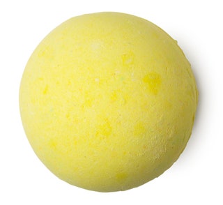Lush бомба для ванны «Физзбангер» с ароматом корицы яблока и ирисок
