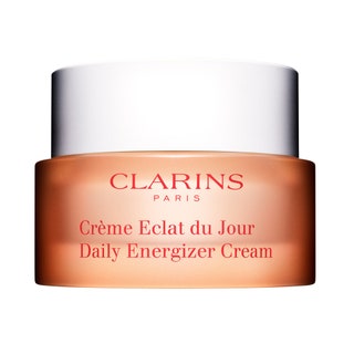 Clarins дневной крем Eclat Du Jour. Увлажняет кожу не утяжеляя ее. Хорошая база под макияж.
