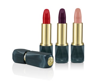 Oribe помады Lip Last Creme Lipstick около 2730 руб.