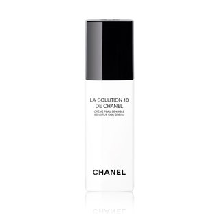 Chanel крем для чувстви­тельной кожи La Solution 10 5865 руб. 10 основных ингре­диентов работают с капризной кожей....