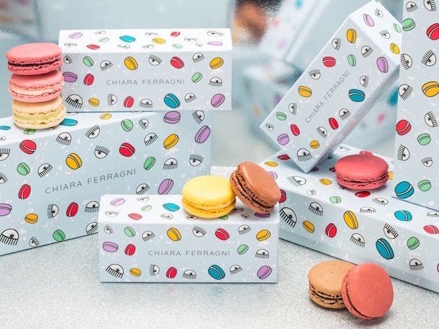 The Blonde Salad: Ladurée совместно с Кьярой Ферраньи выпустили новый вкус макарон