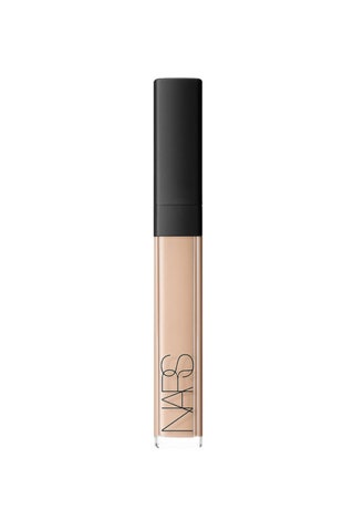 Nars консилер Radiant Creamy Concealer 2249 руб.