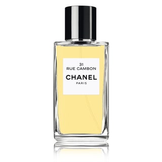 Chanel Les Exclusifs de Chanel  31 Rue Cambon. В нем солирует ирис. Но благодаря жестким пачулям и лабдануму здесь он не...