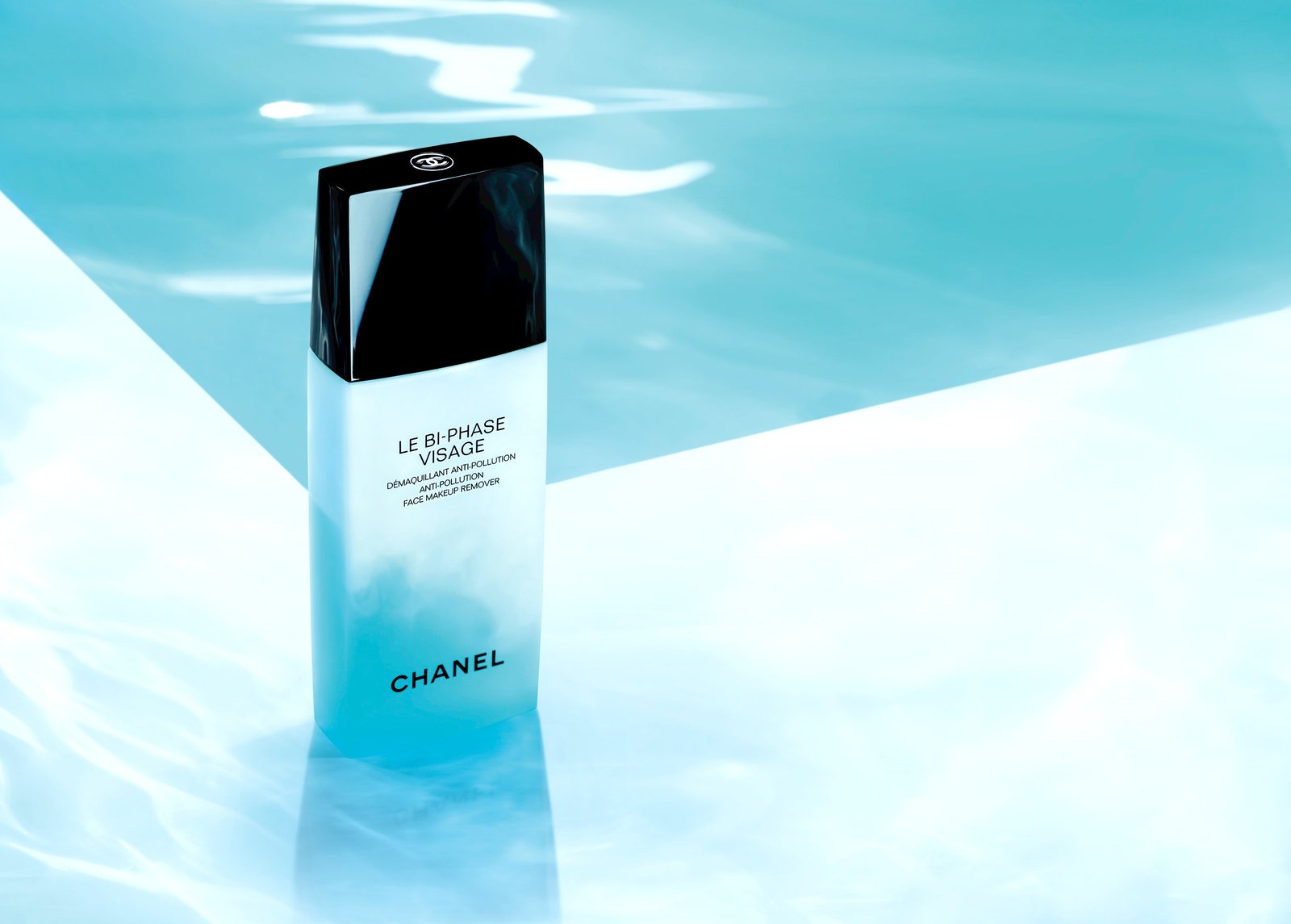 Le BiPhase Visage от Chanel двухфазное средство для снятия стойкого макияжа | Allure
