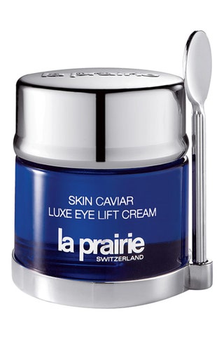 La Prairie крем для области вокруг глаз 'Skin Caviar' Luxe Eye Lift Cream цена по запросу. Икорный крем сделает кожу...