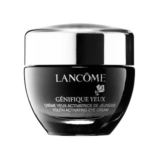 Lancôme крем для области вокруг глаз Genifique Yeux 4770 руб. Крем охладит кожу и щедро увлажнит ее.