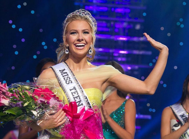 Финалистки конкурса «Юная мисс США» оказались похожи друг на друга