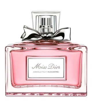 Miss Dior Absolutely Blooming EDP 50 мл 7330 руб. Густой как варенье аромат парфюмер Франсуа Демаши посвятил розе из...