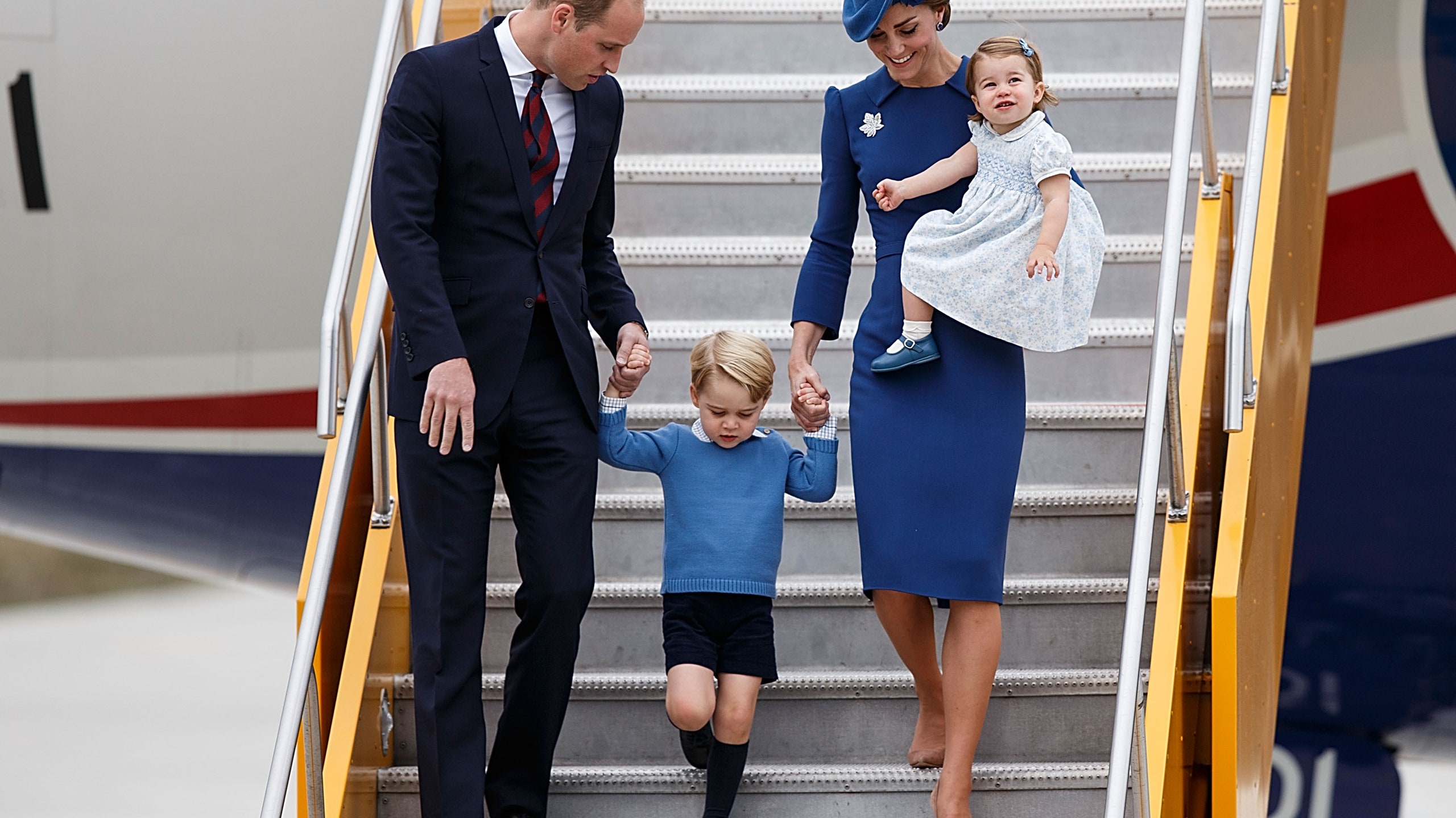 Принц Уильям и герцогиня Кэтрин в Канаде с детьми фото из королевского тура | Allure