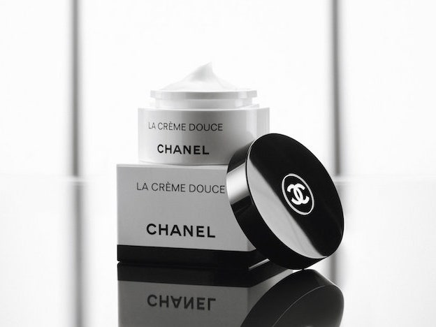 La Crème Douce: крем для увлажнения и повышения упругости кожи лица и шеи Chanel