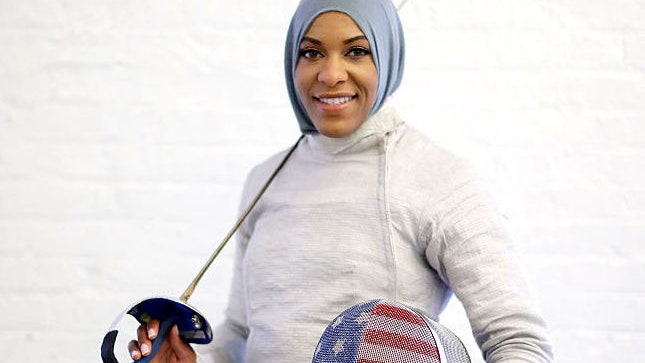 Американская спортсменка выступила на Олимпиаде в хиджабе