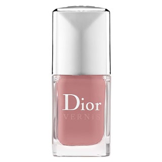 Dior лак для ногтей Vernis в оттенке Sienna.
