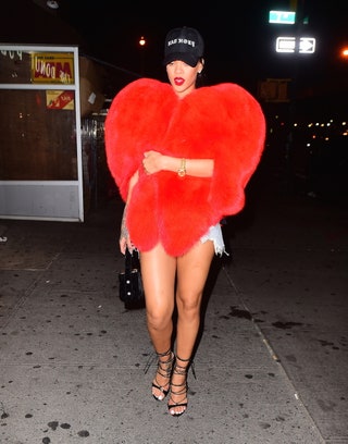 Рианна в Saint Laurent
