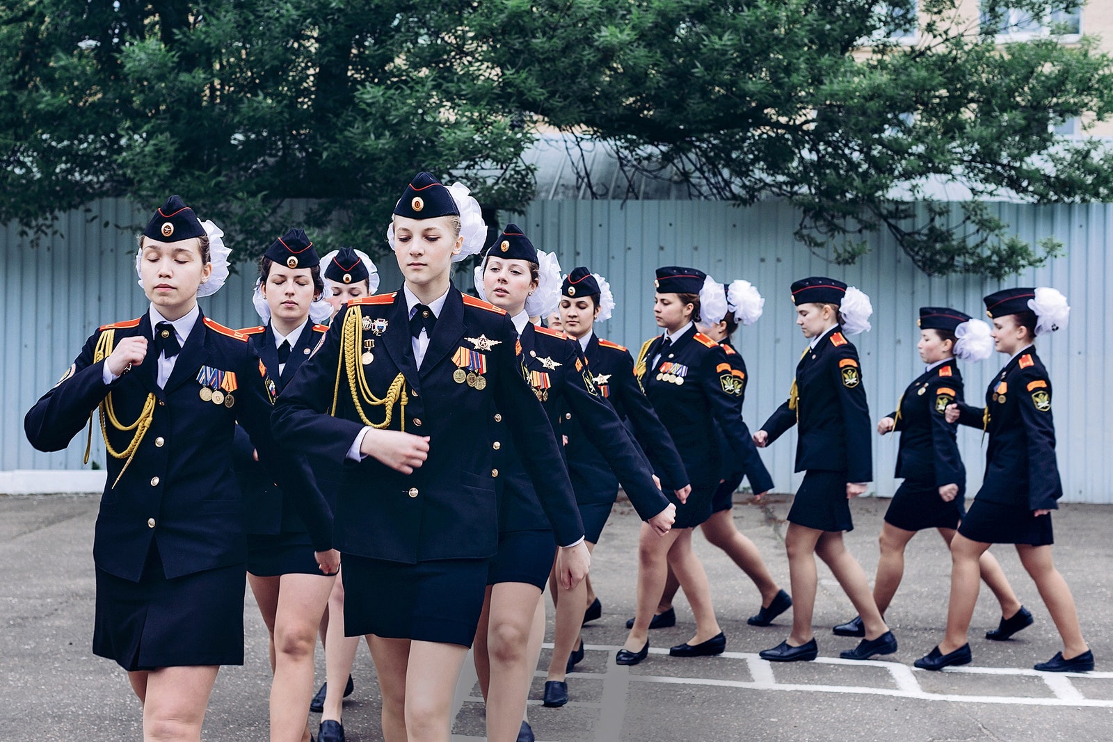 Репортаж из кадетского корпуса как живут девочки в военной форме