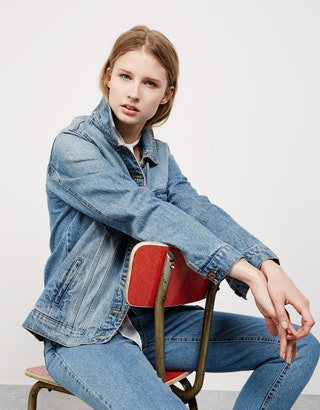 Bershka 2599 руб.