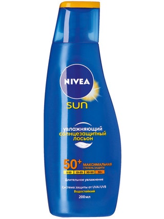 Nivea увлажняющий  солнцезащитный  лосьон для тела Sun SPF 50 500 руб. Густой подойдет для очень сухой кожи. Снижает...