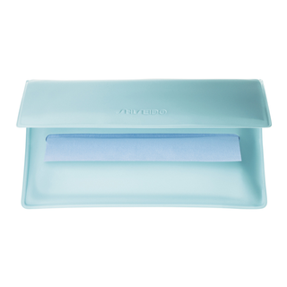Shiseido матирующие салфетки Blotting Paper. В летнее время незаменимая вещь особенно для комбинированной и жирной кожи....