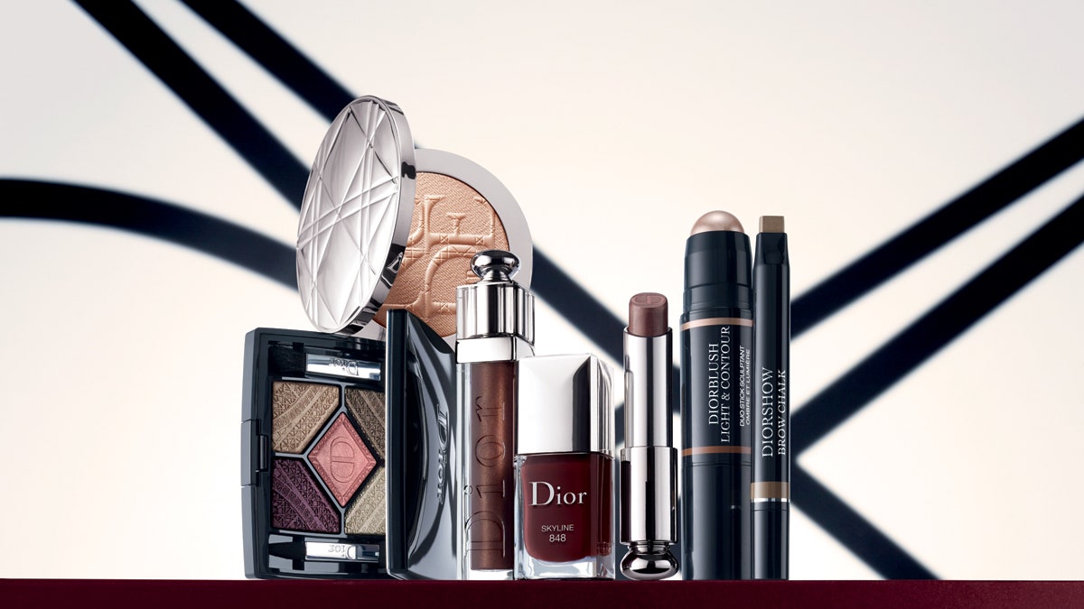 Skyline от Dior осенняя коллекция макияжа вдохновленная игрой света на Эйфелевой башне | Allure