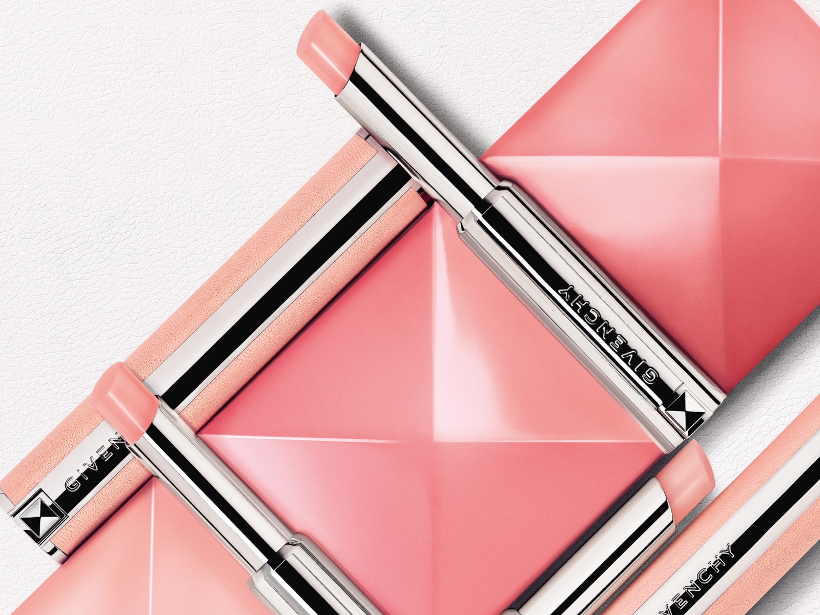 Новинка от Givenchy: бальзам для губ Le Rouge Perfecto