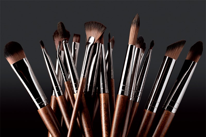 Как выбрать кисти для макияжа лучшие инструменты от РГ Professional Essence HM Artdeco | Allure