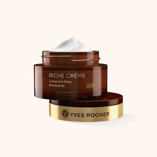 Благотворный дневной крем от морщин Yves Rocher.