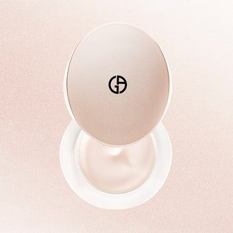 Подготовка к макияжу: новая линия ухода Armani Prima от Giorgio Armani