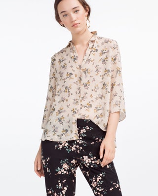 Zara рубашка с цветочным принтом 1499 руб.