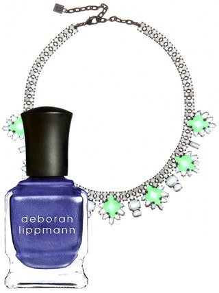 Лак Deborah Lippmann оттенок Harlem Nocturne колье Dannijo. Пурпурный лак и неоновые салатовые кристаллы на крупном...