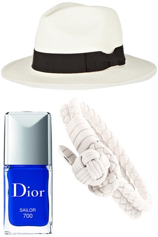 Лак Dior оттенок Sailor шляпа Bottega Veneta браслет Sensi Studio. Такое стильное сочетание вдохновляет на круиз по...