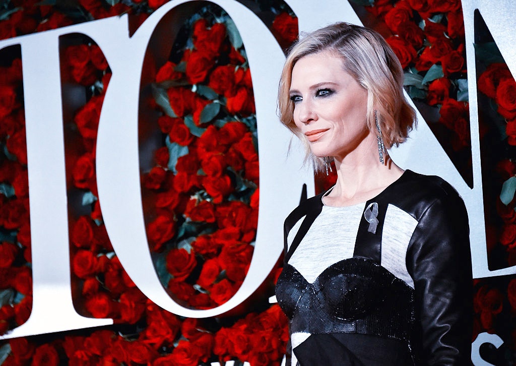 Tony Awards самые яркие образы на фото Кейт Бланшетт Люси Лью Джордан Данн и других звезд | Allure