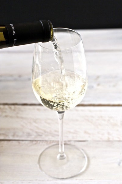 Как пить вино в чем его польза и как избежать алкогольной зависимости | Allure