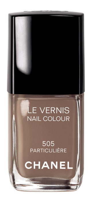 Chanel лак для ногтей Le Vernis Nail Colour. 505й лак для ногтей  идеальный лак. У него есть волшебное свойство отлично...