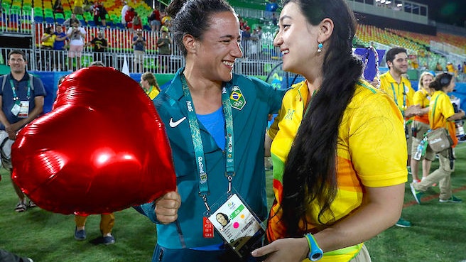 Бразильская спортсменка получила предложение руки и сердца на олимпийском стадионе